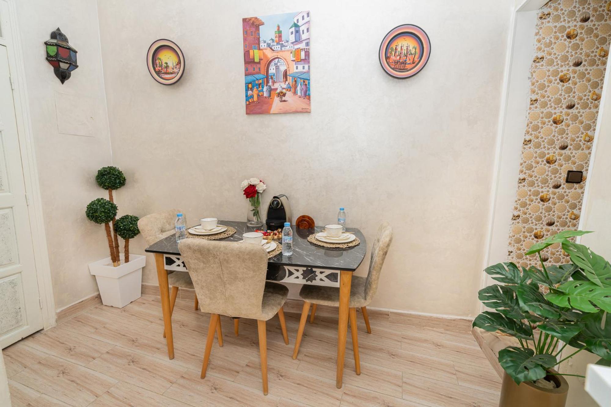 Appartement Ensolleille Au Coeur De Tanger Buitenkant foto