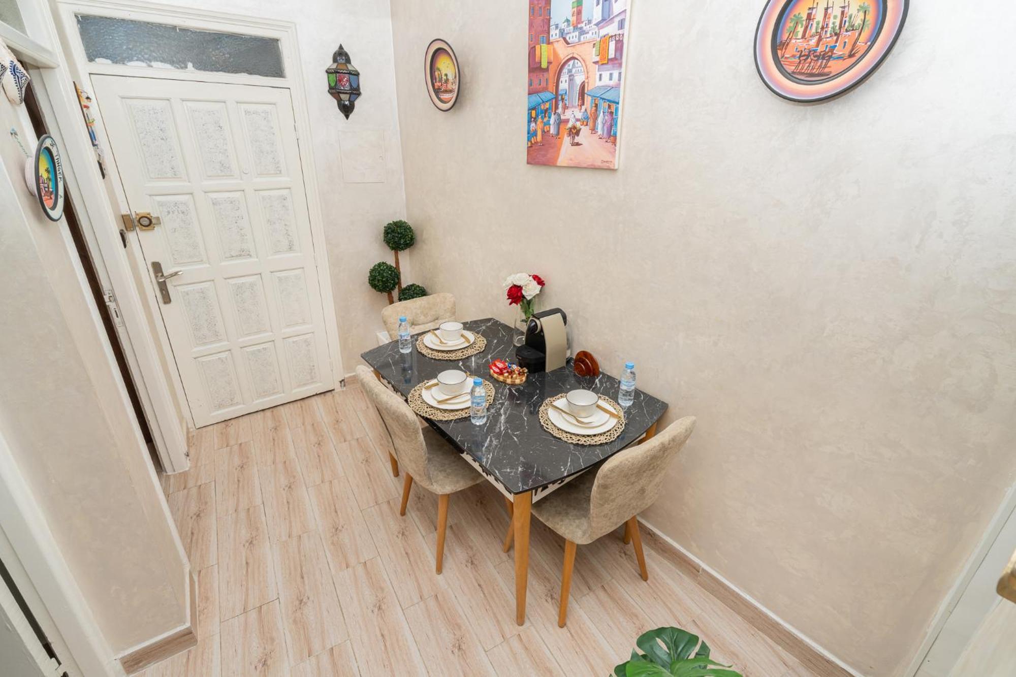 Appartement Ensolleille Au Coeur De Tanger Buitenkant foto