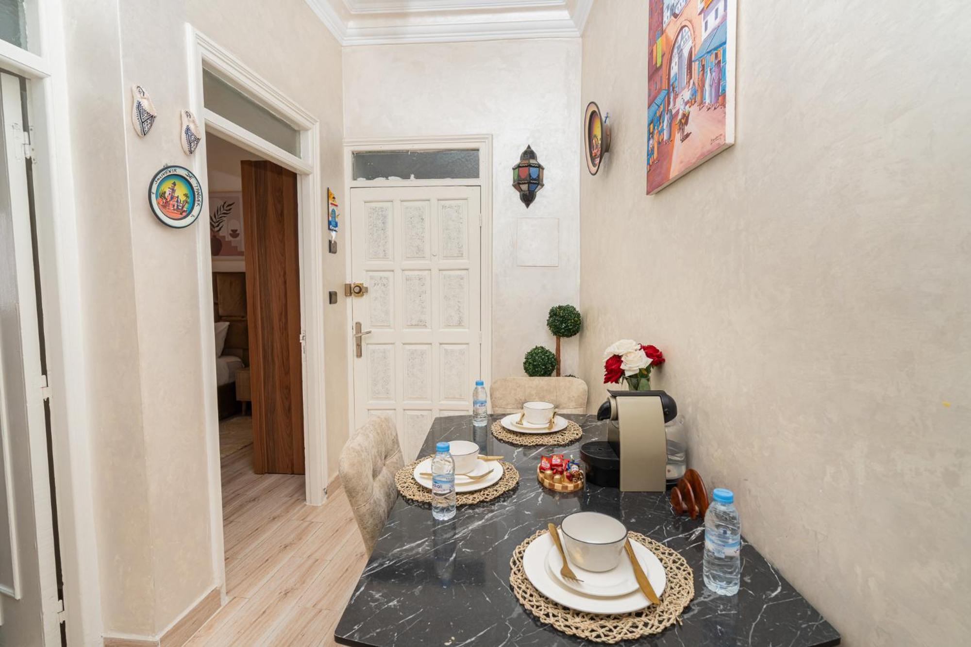 Appartement Ensolleille Au Coeur De Tanger Buitenkant foto